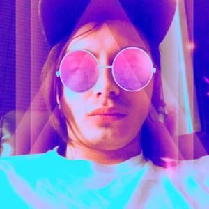 Meet your Posher, Cesar